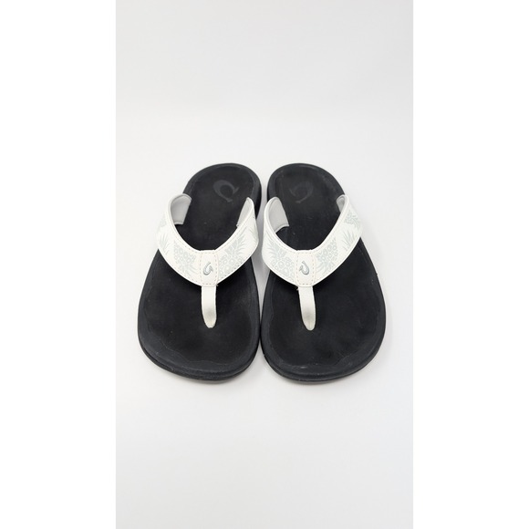 OluKai 'Ohana Women's Flip Flops Size 7 Black White Pineapple Print Comfort - Picture 3 of 5